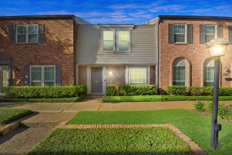 425 Bendwood Drive 49 Houston TX 77024