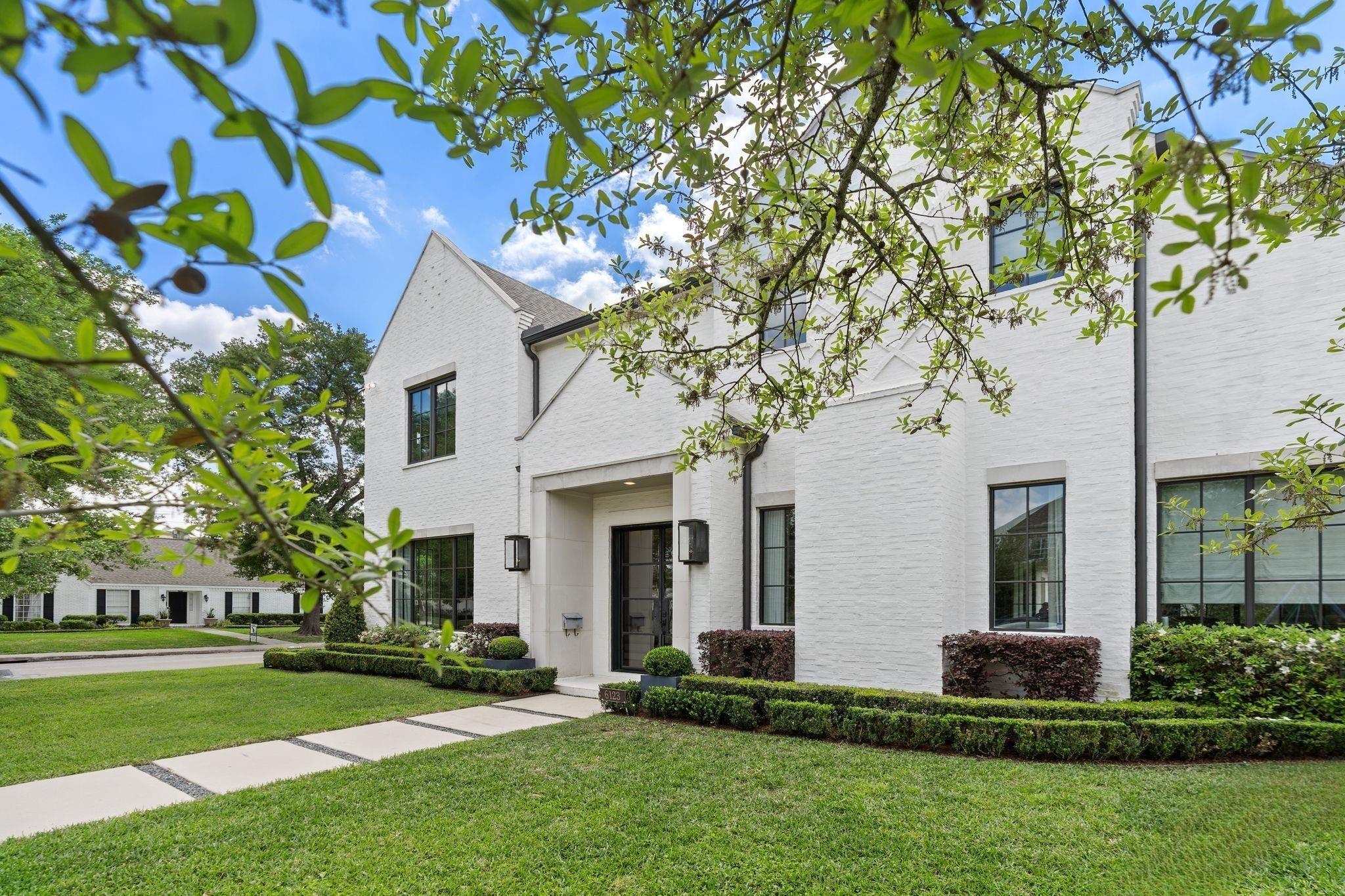 6123 Valley Forge Drive