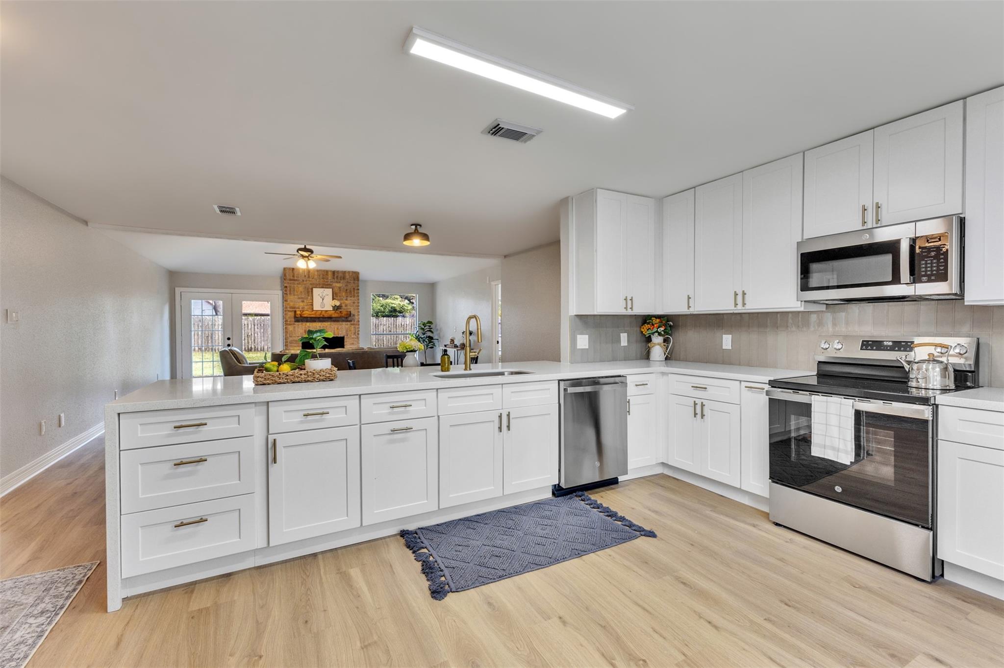 2811 Sugar Wood Drive