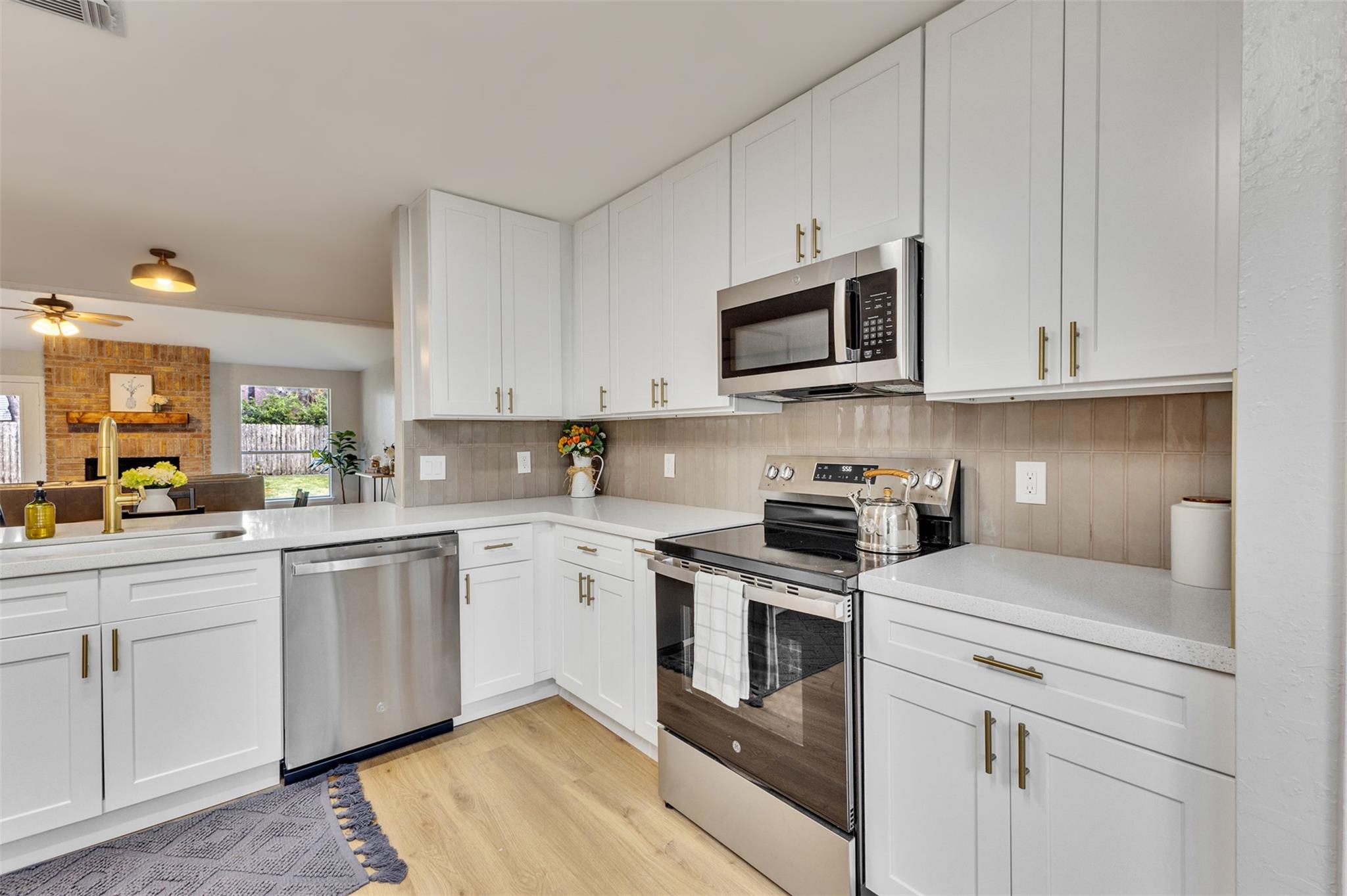 2811 Sugar Wood Drive