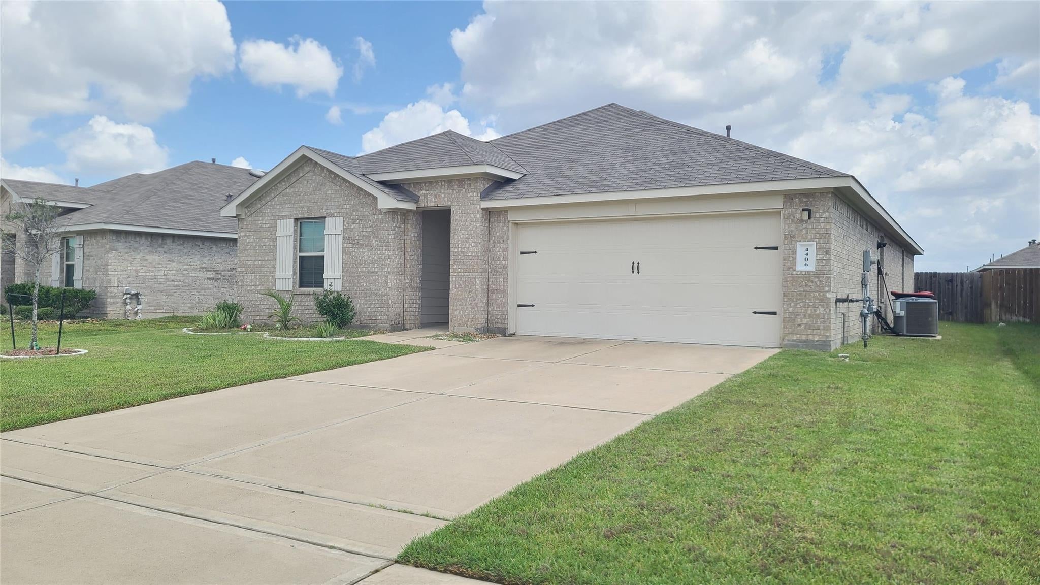 4406 Follina Trail