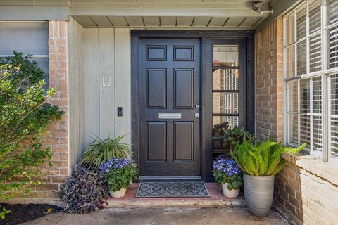 Tiny photo for 10018 Locke Lane, Houston, TX 77042 (MLS # 43812561)