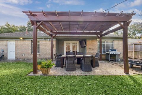 Tiny photo for 10018 Locke Lane, Houston, TX 77042 (MLS # 43812561)