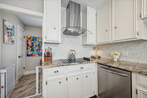 Tiny photo for 10018 Locke Lane, Houston, TX 77042 (MLS # 43812561)