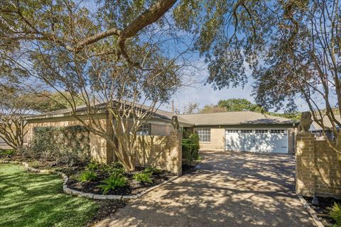 Tiny photo for 10018 Locke Lane, Houston, TX 77042 (MLS # 43812561)
