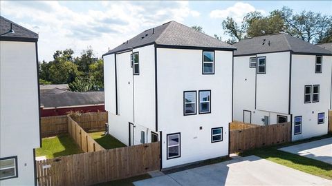 6305 Sandra Street Houston TX 77028