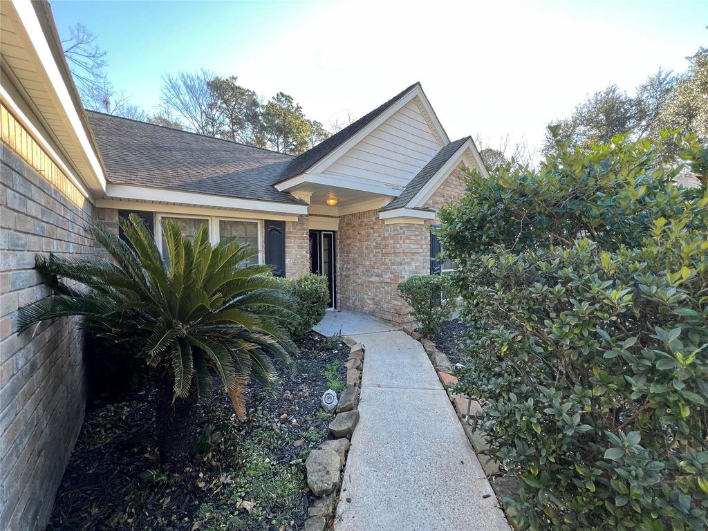 Photo of 187 Sandpebble Drive, The Woodlands, TX 77381 (MLS # 52876172)