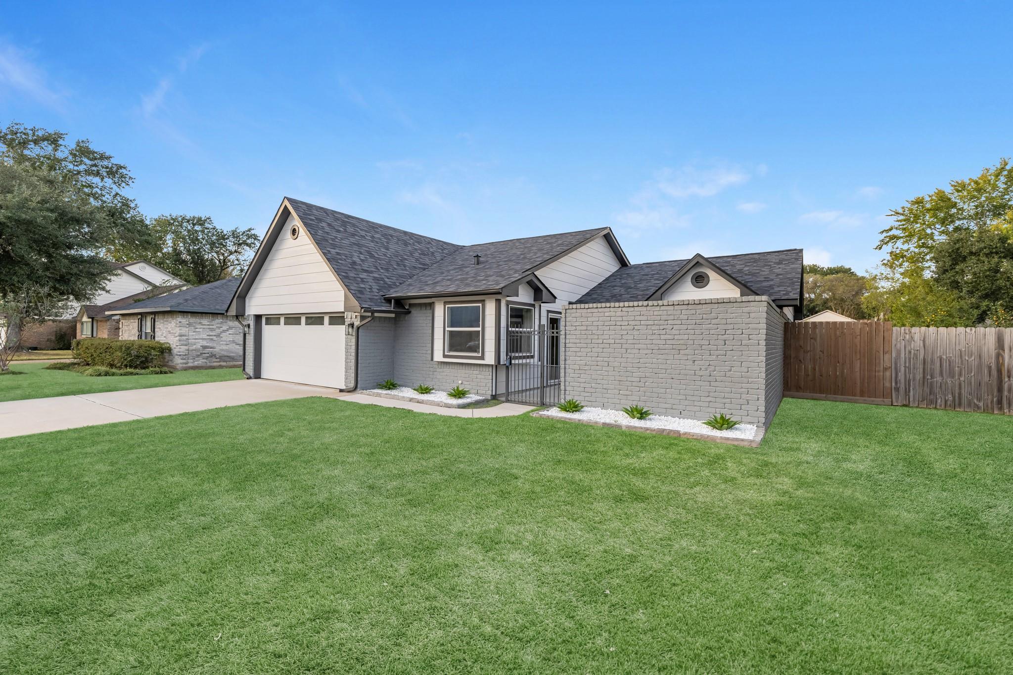 15414 Swan Creek Drive