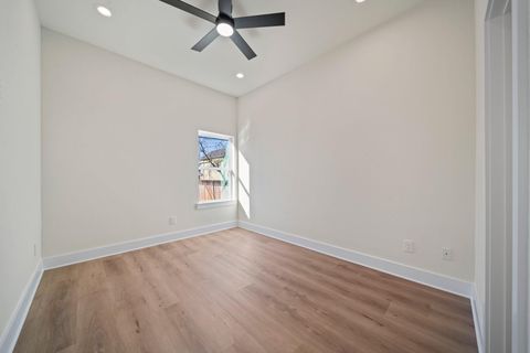 Tiny photo for 234 E 39th Street, Houston, TX 77018 (MLS # 24726521)