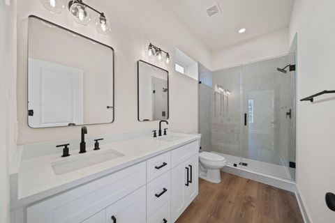 Tiny photo for 234 E 39th Street, Houston, TX 77018 (MLS # 24726521)