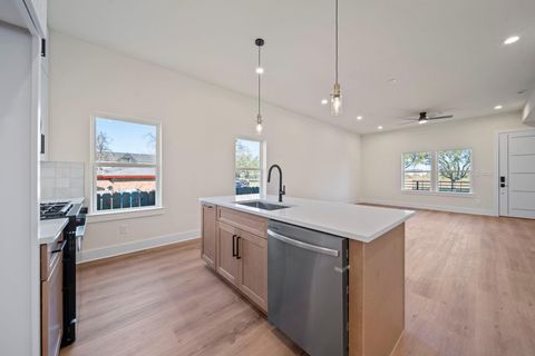 Tiny photo for 234 E 39th Street, Houston, TX 77018 (MLS # 24726521)