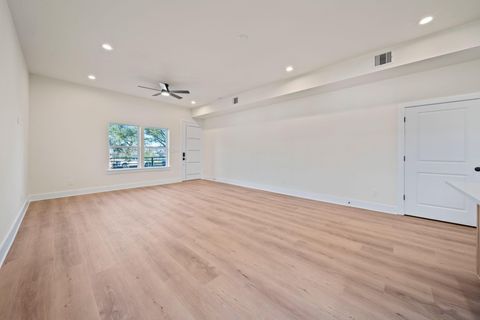 Tiny photo for 234 E 39th Street, Houston, TX 77018 (MLS # 24726521)