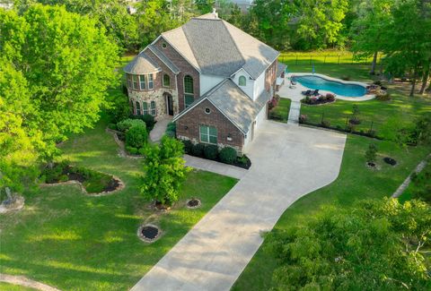 Photo of 5 Copper Cove, Conroe, TX 77304 (MLS # 29404331)