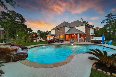 Photo of 5 Copper Cove, Conroe, TX 77304 (MLS # 29404331)