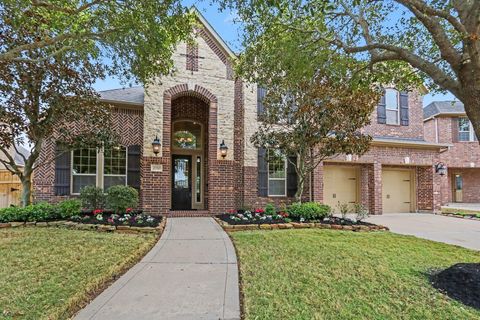 Photo of 27710 Rainy Creek Court, Fulshear, TX 77441 (MLS # 41245341)