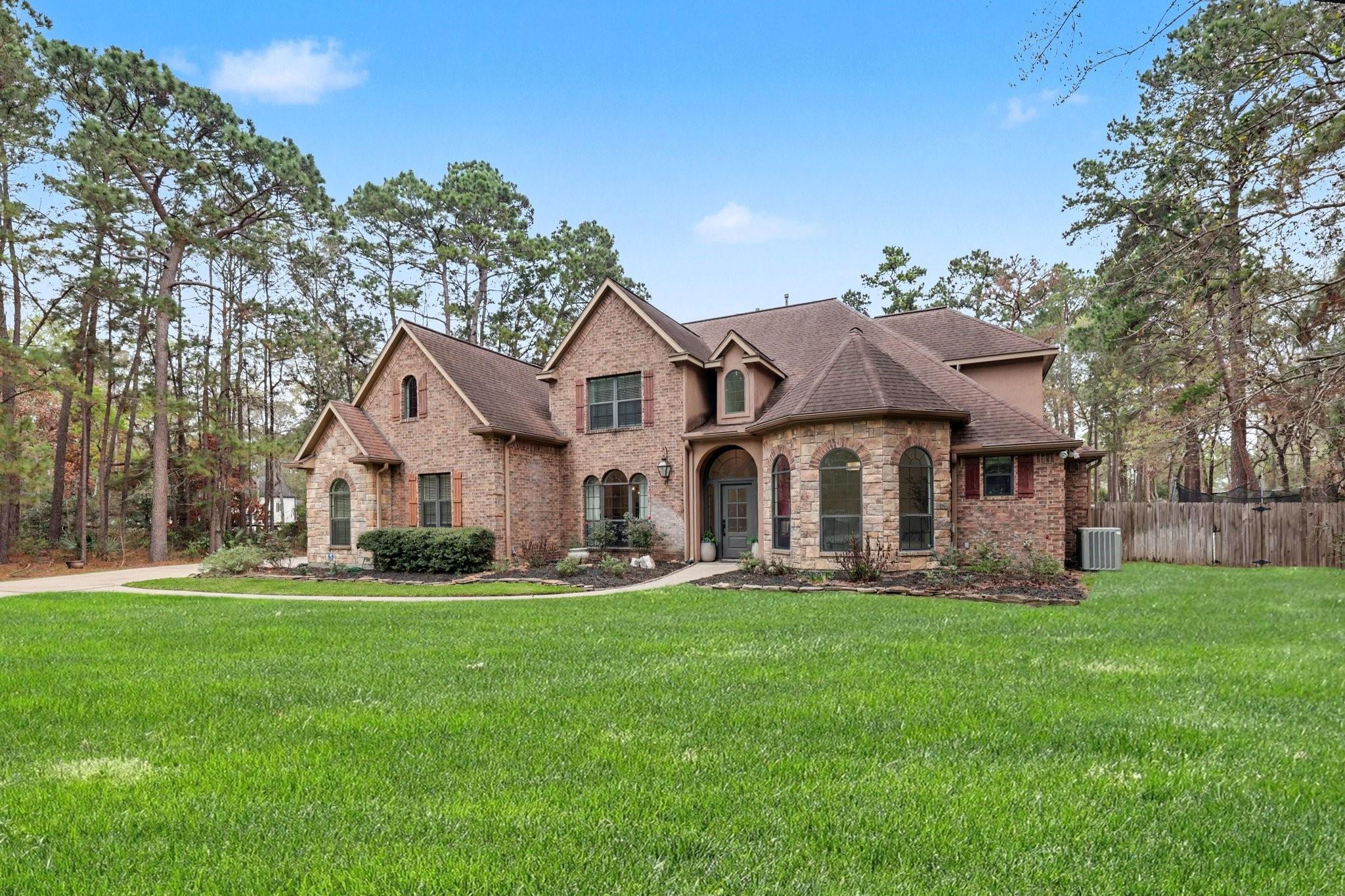 27726 Tiverton Court