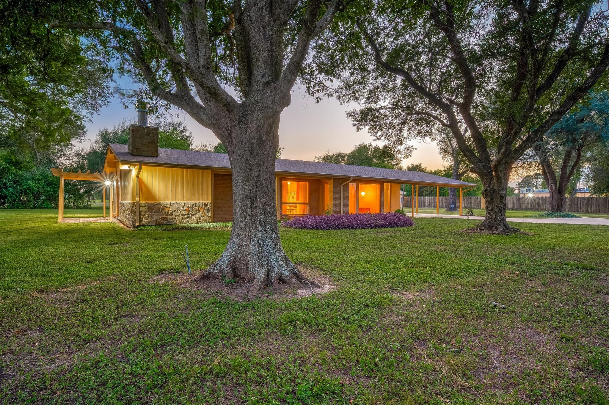 14438 Highway 36