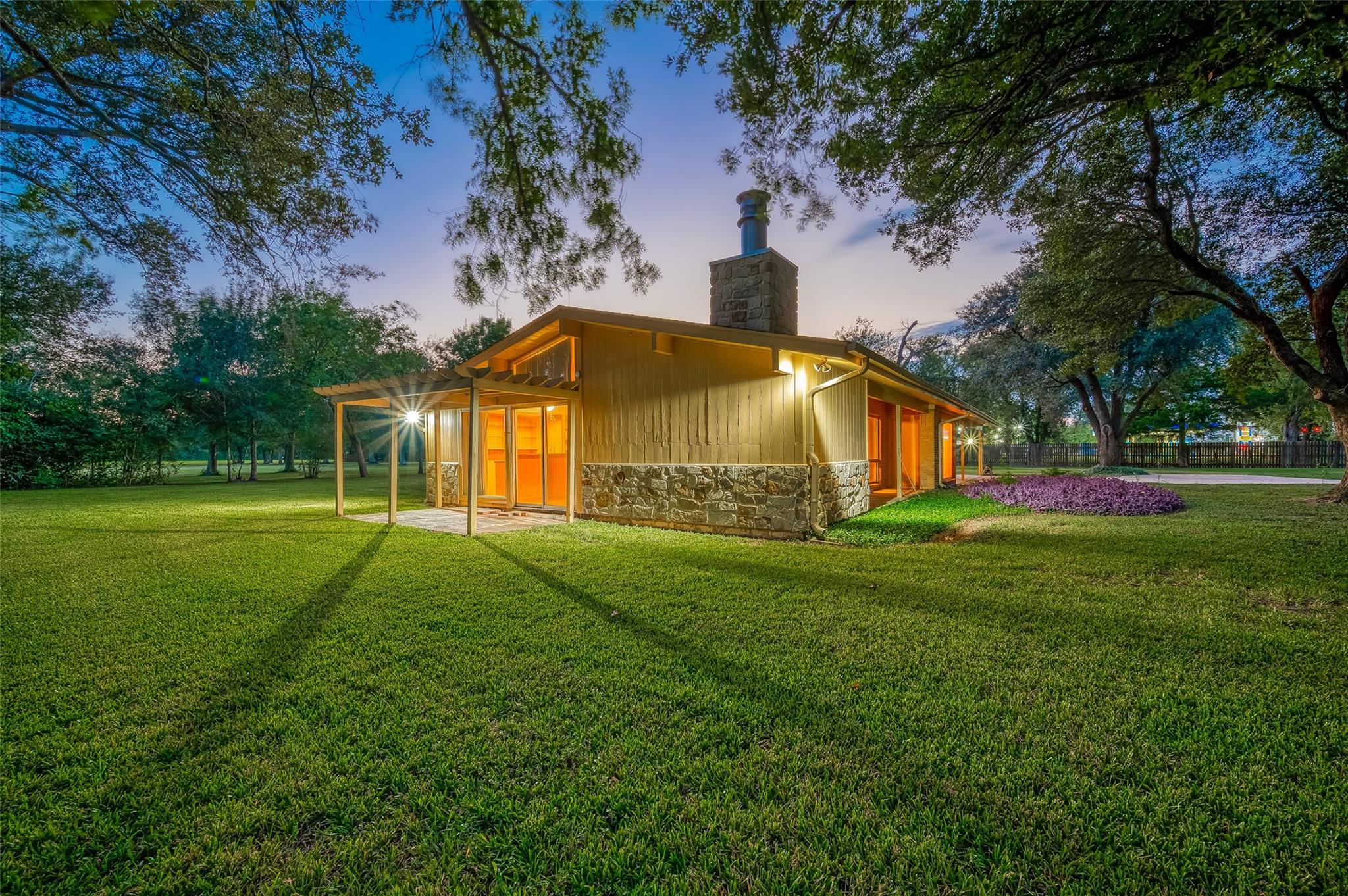 14438 Highway 36