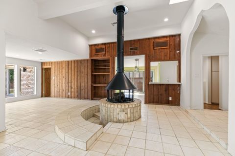 Photo of 2619 Briarpark Drive, Houston, TX 77042 (MLS # 13951135)