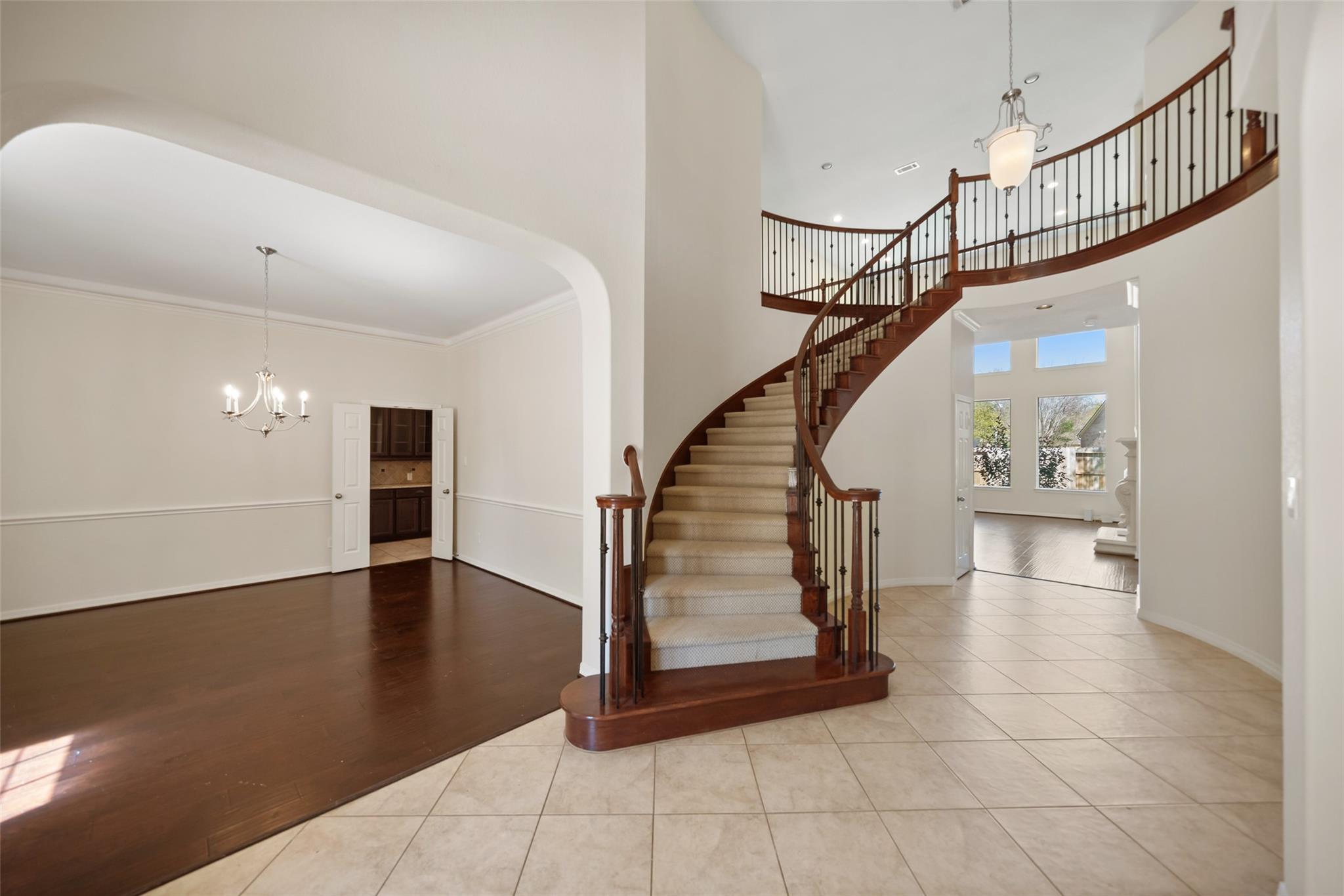 7003 Dunbarton Drive