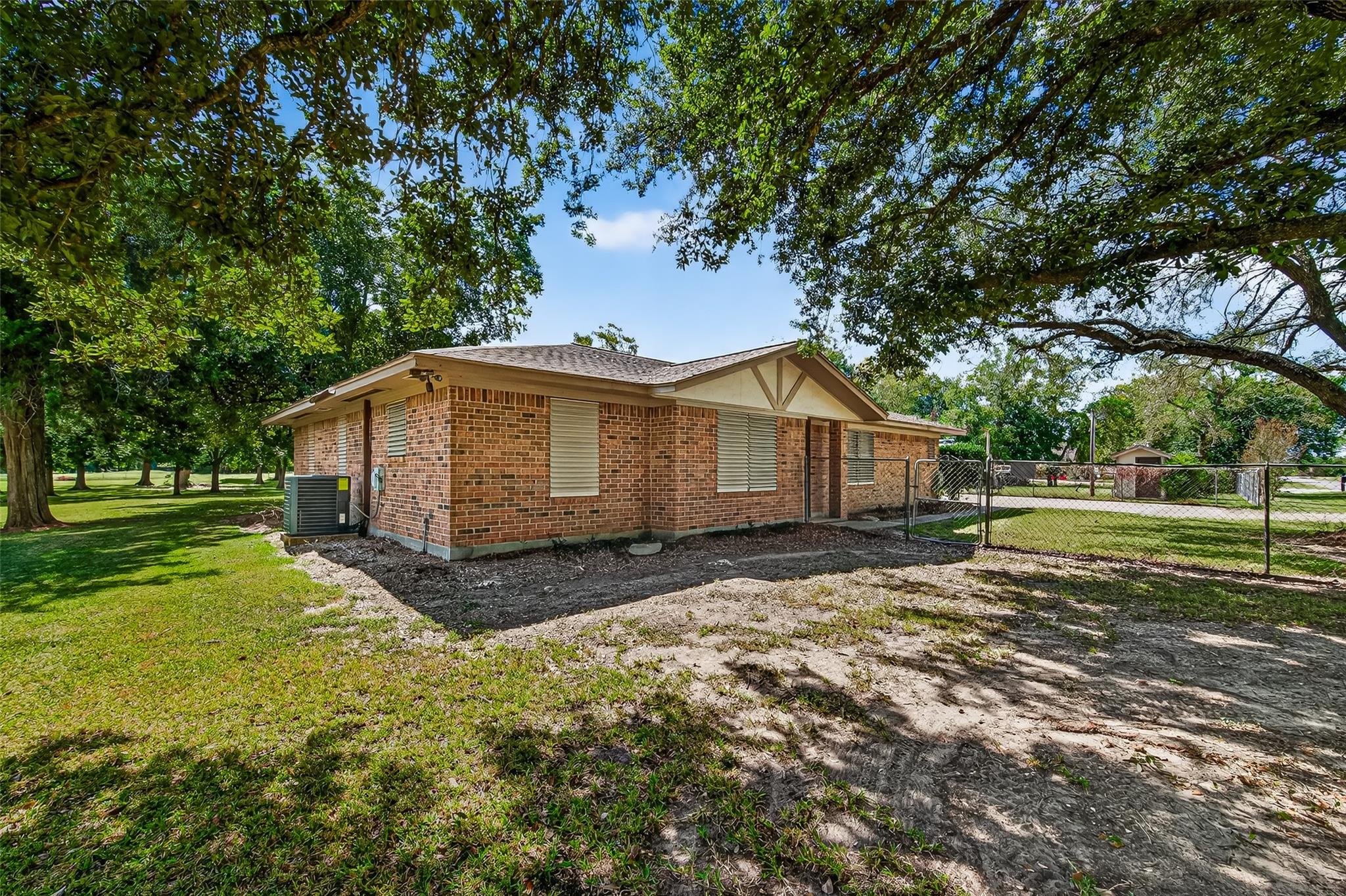 12021 7th 1/2 Street