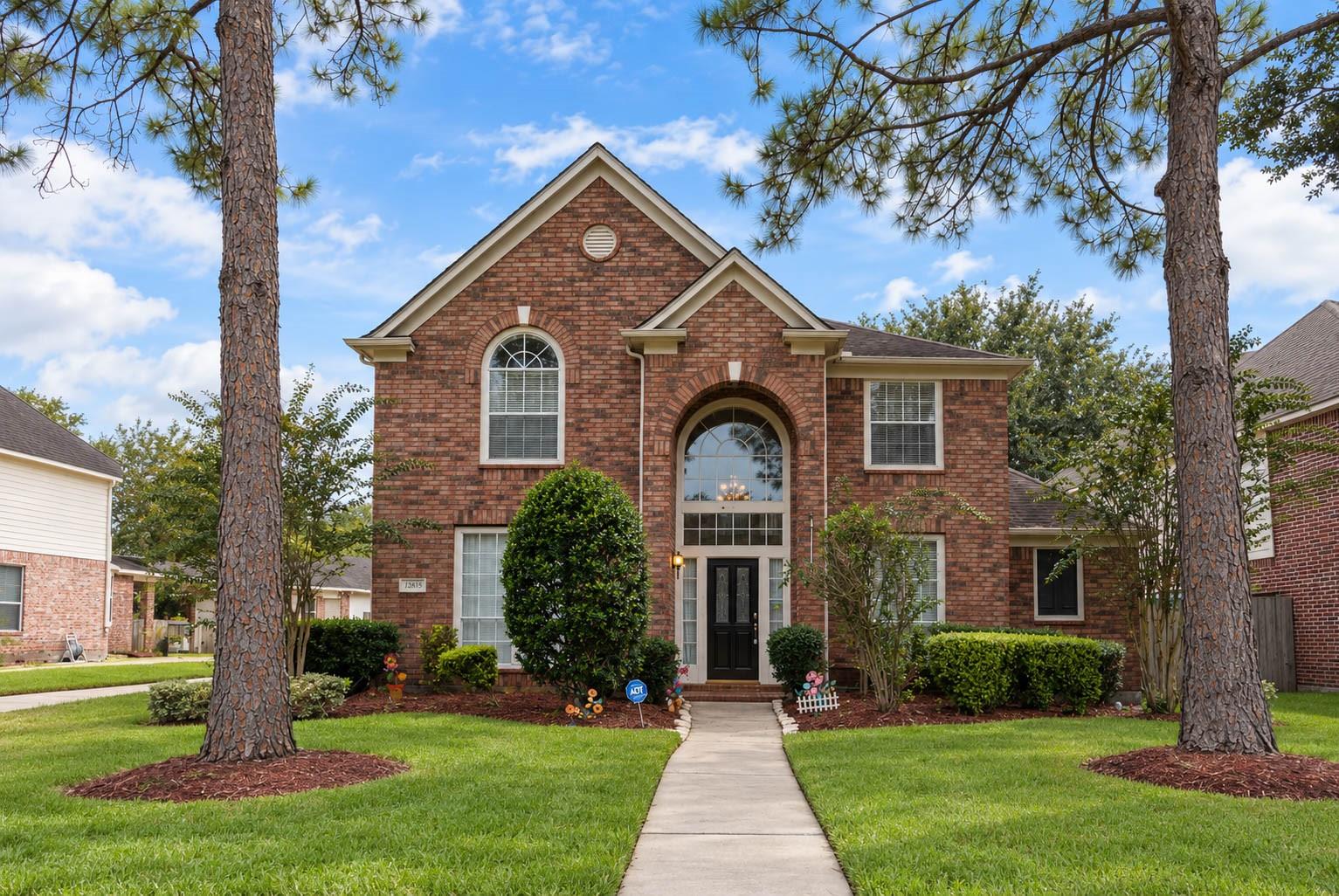 2618 Pinebend Drive