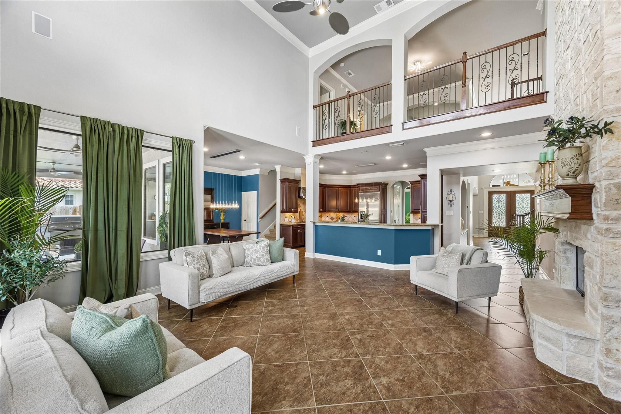 2504 Baywater Canyon Drive