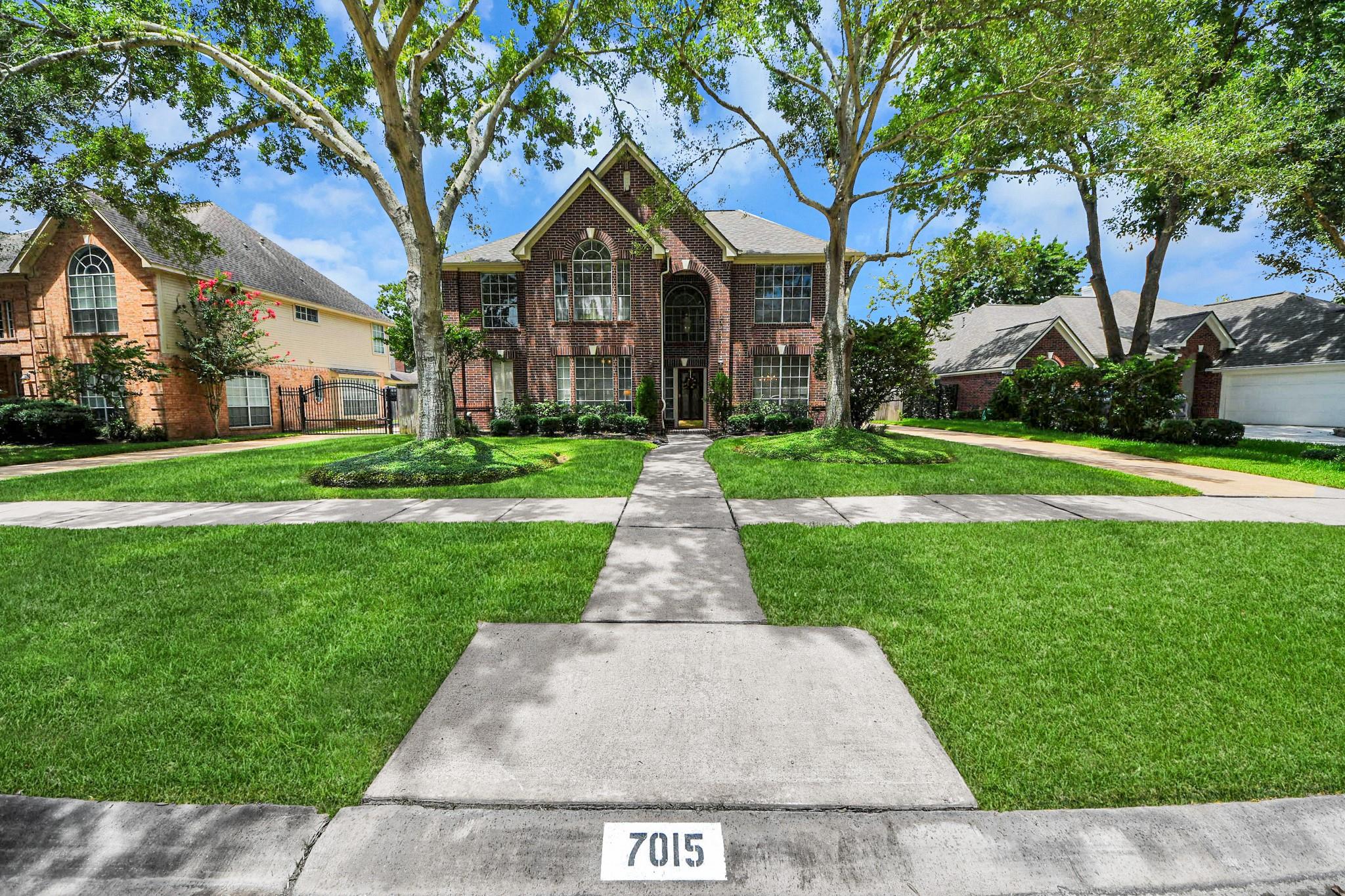 7015 Morningside Drive