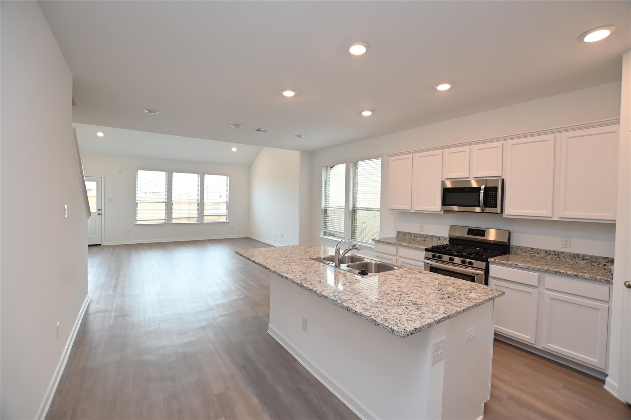 3306 Driftwood Meadow Lane