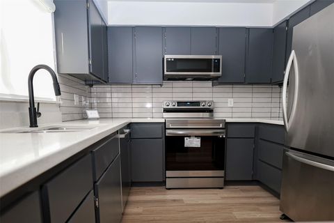 Tiny photo for 2302 W Settlers Way, The Woodlands, TX 77380 (MLS # 74220978)