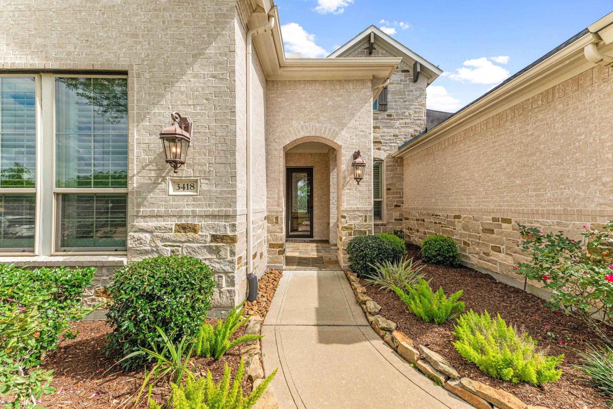 3418 Sherbrooke Manor Court