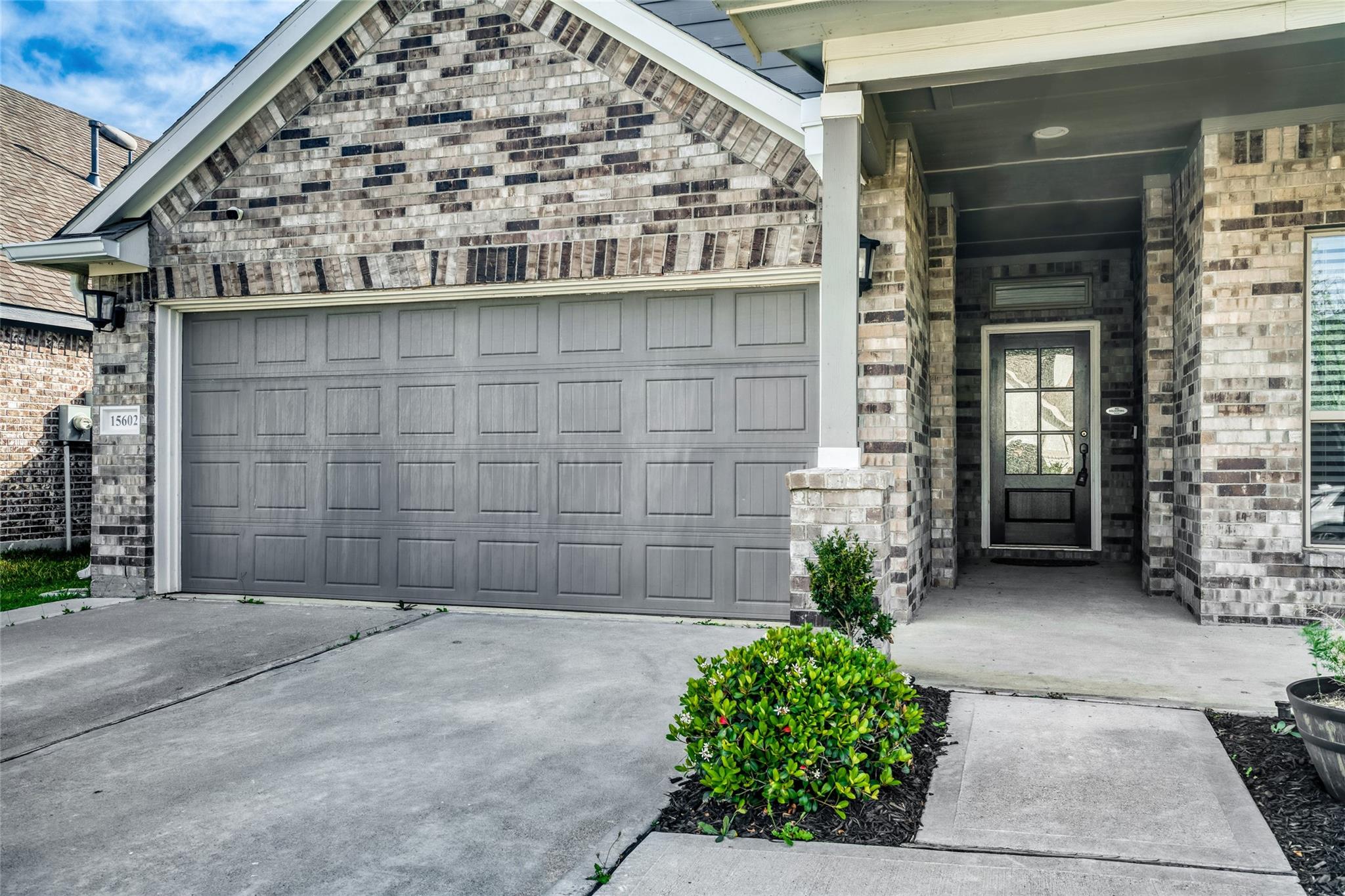 15602 Baronial Castle Drive