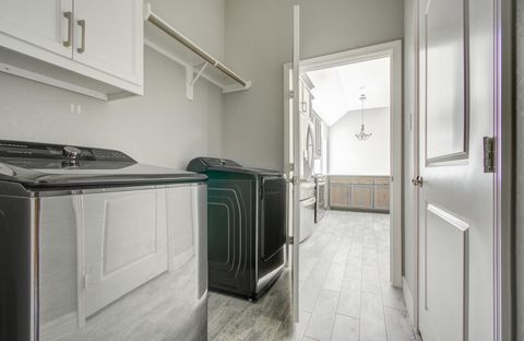 Tiny photo for 610 Rain Cloud Drive, Baytown, TX 77523 (MLS # 74986066)