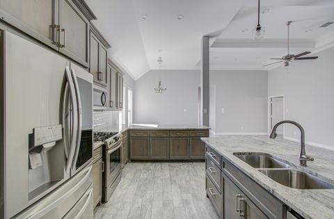 Tiny photo for 610 Rain Cloud Drive, Baytown, TX 77523 (MLS # 74986066)