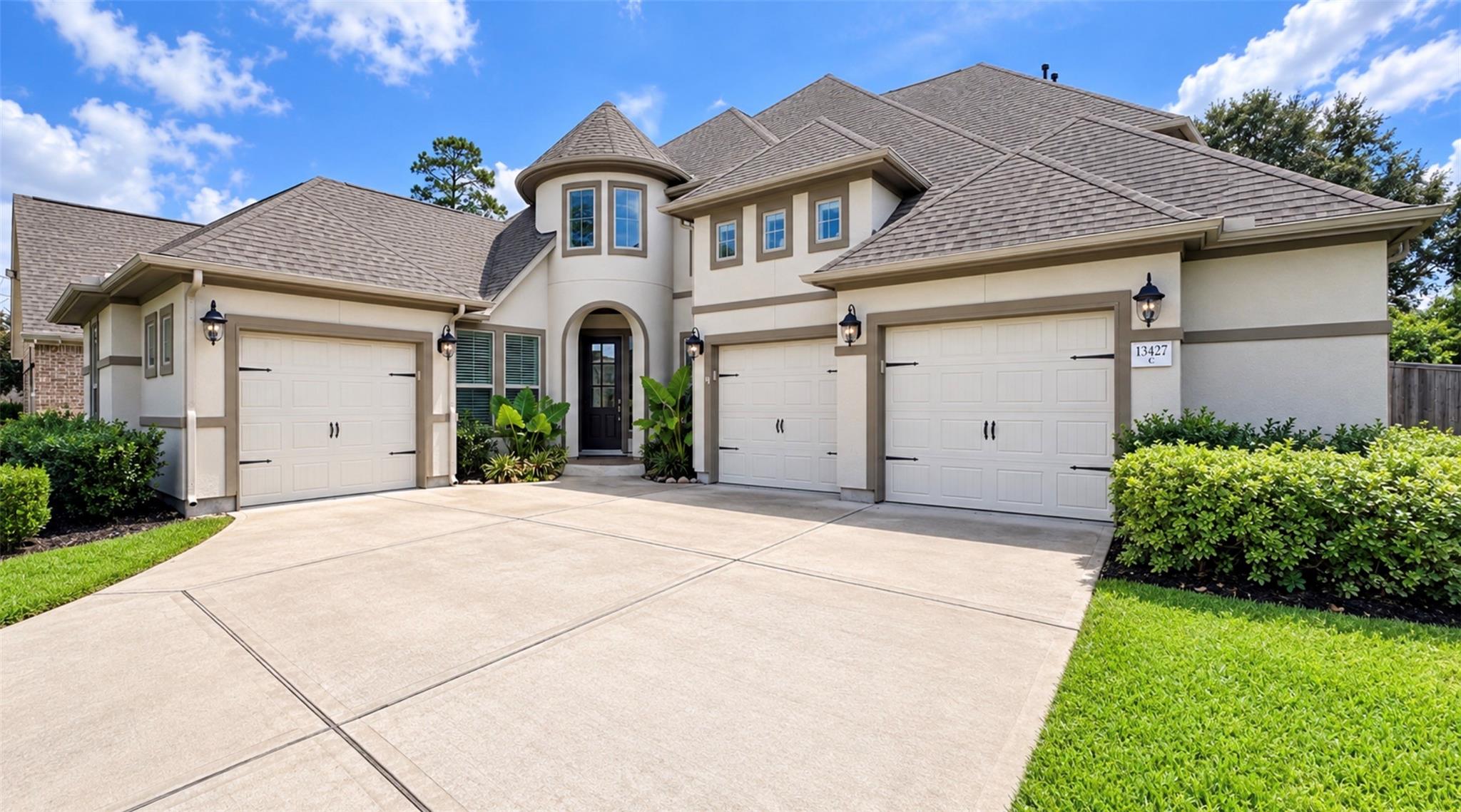 13427 Wedgewood Thicket Way
