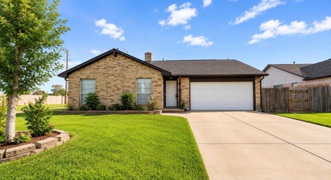 Photo of 11522 Corkwood Drive, Houston, TX 77089 (MLS # 95916390)