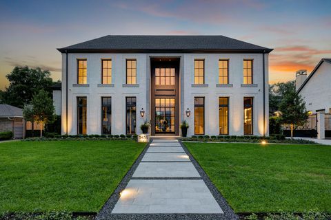 Photo of 5455 Cedar Creek Drive, Houston, TX 77056 (MLS # 65657313)