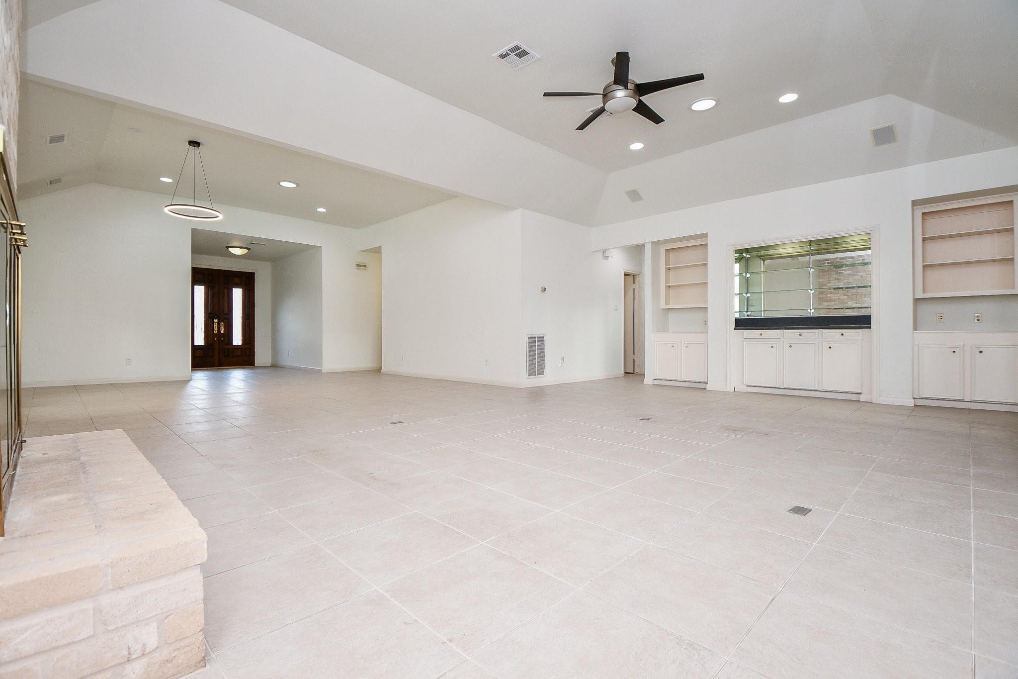 1750 N Country Club Boulevard