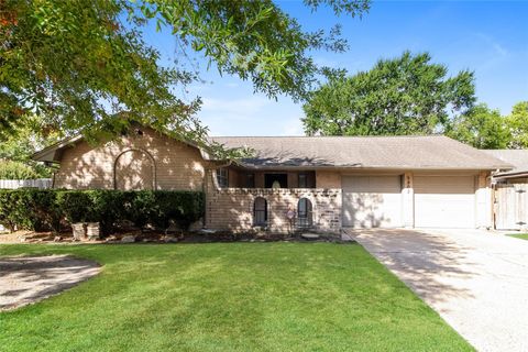 Photo of 5503 Jumada Circle, Houston, TX 77091 (MLS # 31586532)