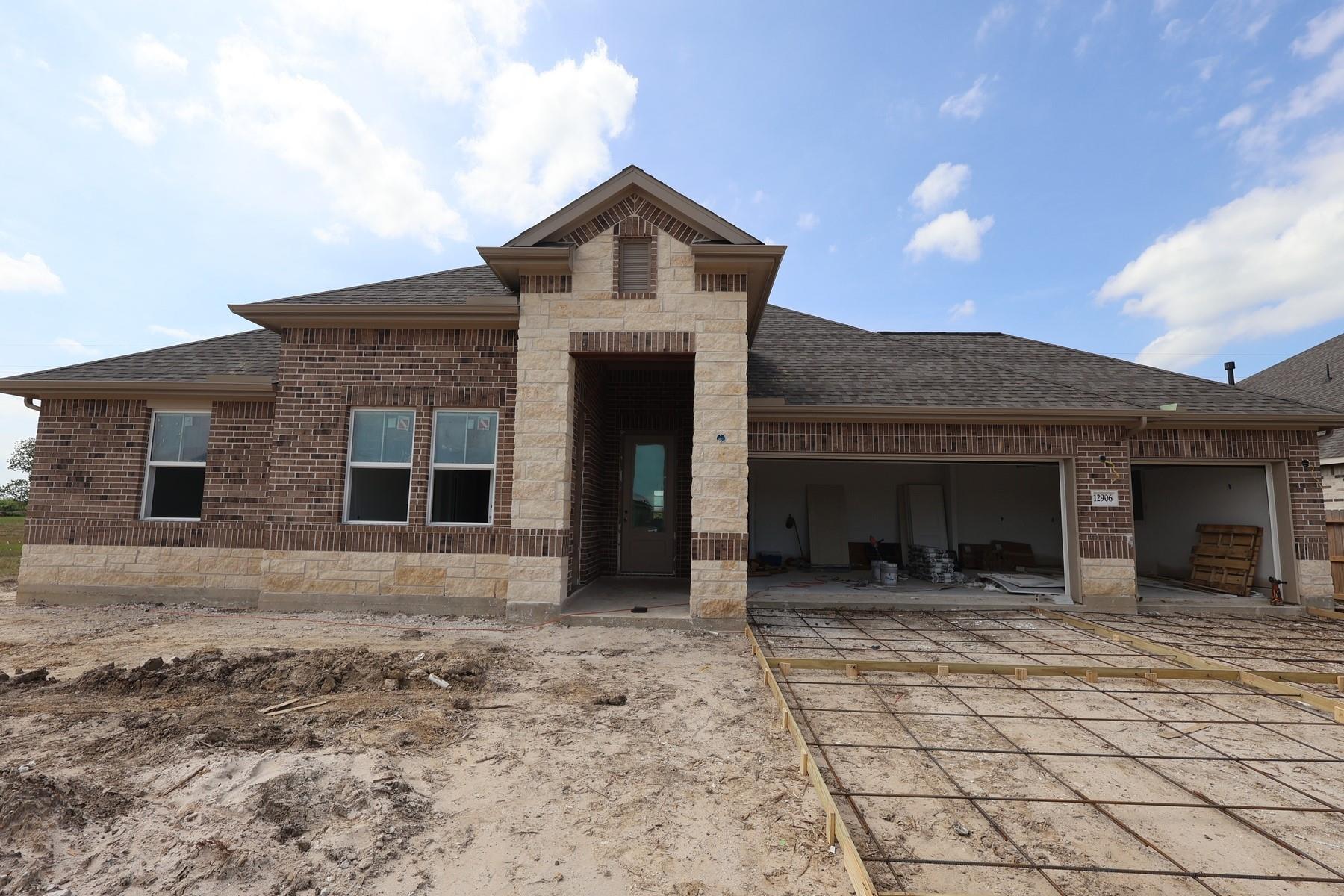 12906 Old Fashion Circle