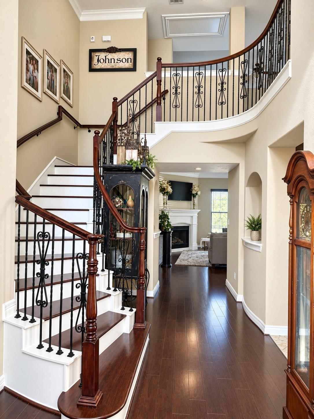 2122 Belcara View