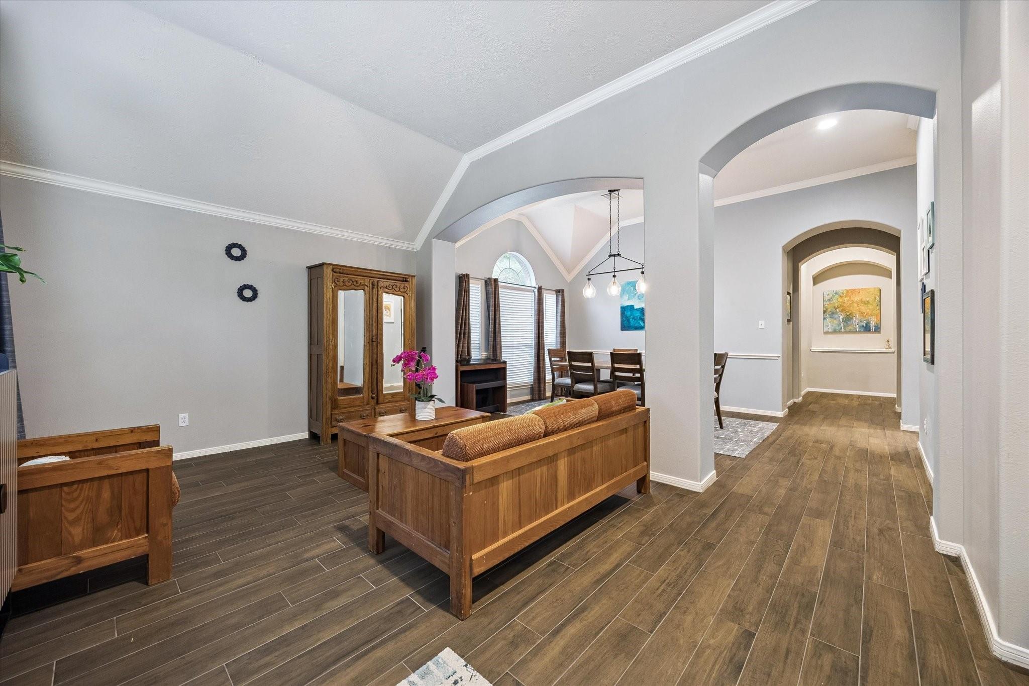 2626 Kenwood Park Lane