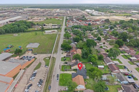 Tiny photo for 17006 Hall Shepperd Road, Houston, TX 77049 (MLS # 45721003)