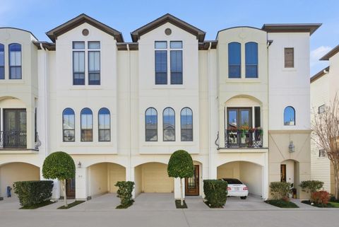 Photo of 3105 Fairdale Oaks E, Houston, TX 77057 (MLS # 14805289)