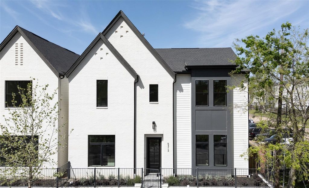 Photo of 5307 Lambeth Riverside Dr Dr, Houston, TX 77091 (MLS # 10100906)