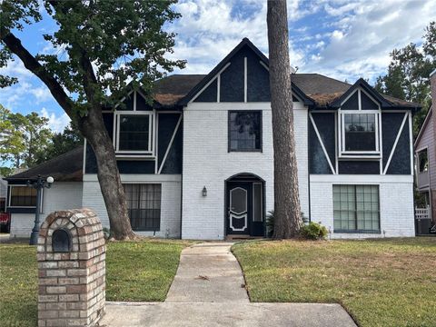 Photo of 20718 Highland Hollow Lane, Houston, TX 77073 (MLS # 31861238)
