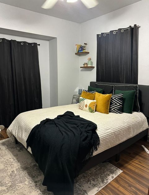 Photo of 6833 Avenue C #2, Houston, TX 77011 (MLS # 54919023) Photo of 6833 Avenue C #2, Houston, TX 77011 (MLS # 54919023)