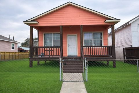 Multifamily For Sale - 5410 Avenue M<br/> Galveston, TX 77551