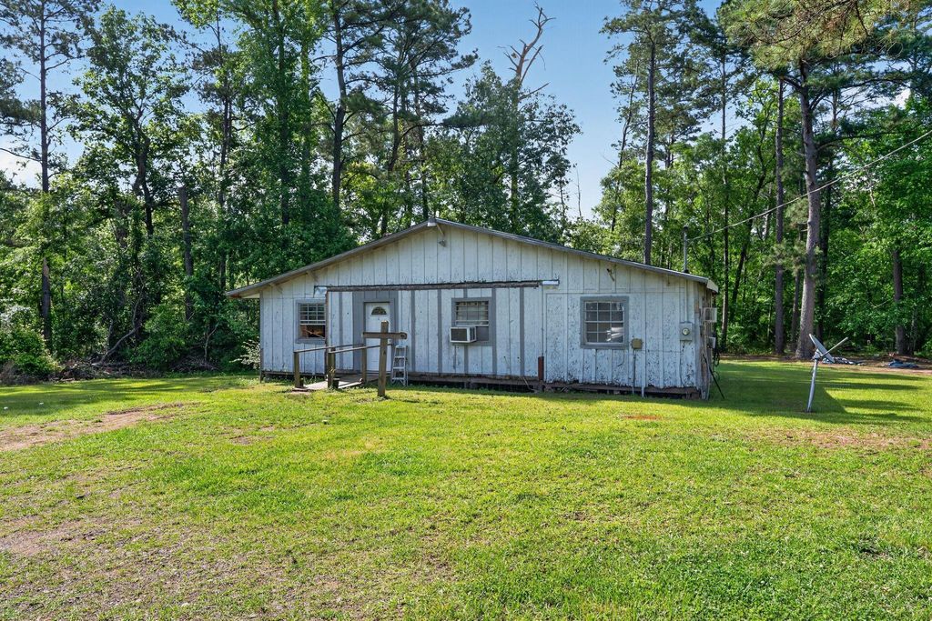 Photo of 8854 Hwy 190, Woodville, TX 75979 (MLS # 94039907)