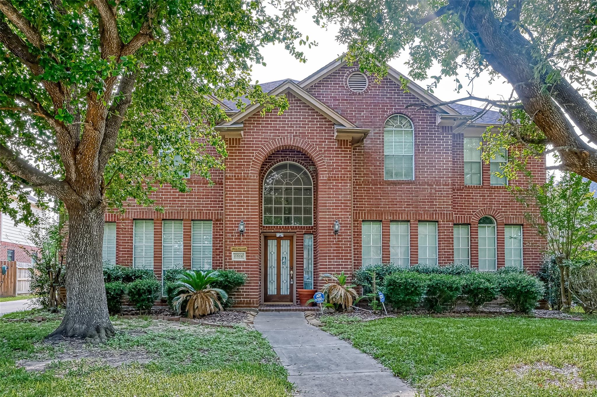 6806 Rhodes Court